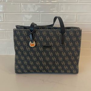 Dooney and Bourke shoulder bag